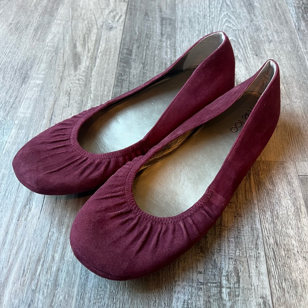 Me Too Nini Flats Size 9